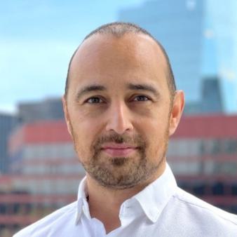 Profile Pouria Sanae